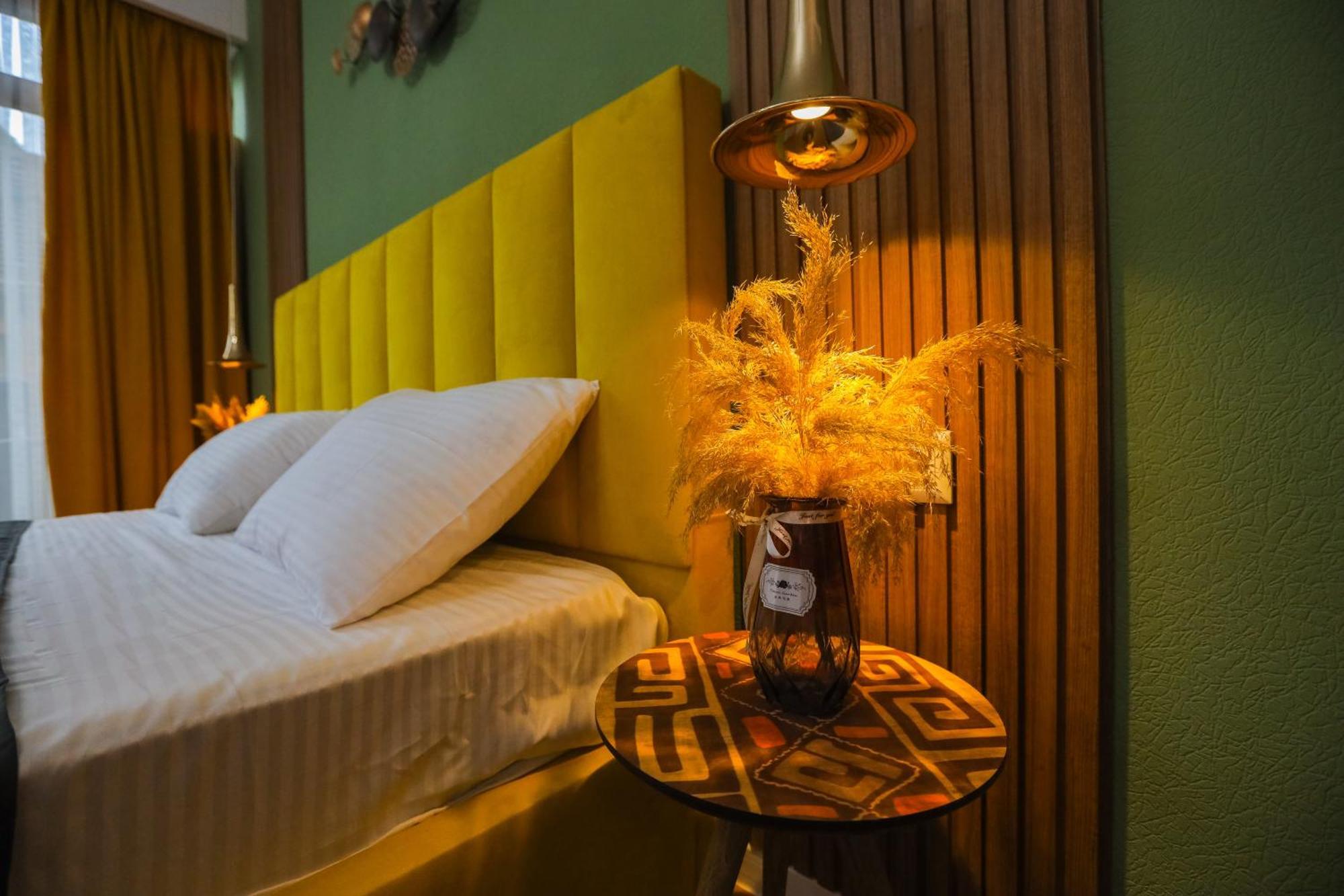 Mohika Boutique Aparthotel Tbilisi Bagian luar foto